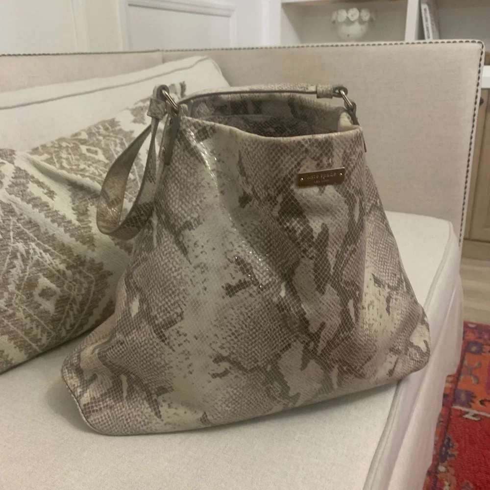 KATE SPADE LARGE LUCIA CHELTENHAM SNAKE HANDBAG